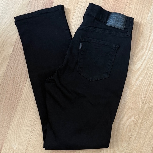 Levi's Black Straight Leg Jeans for Women - Picture 3 of 4